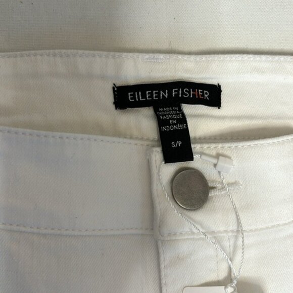 Eileen Fisher White Straight Ankle Jeans Frayed Hem Size S/P - Picture 9 of 9